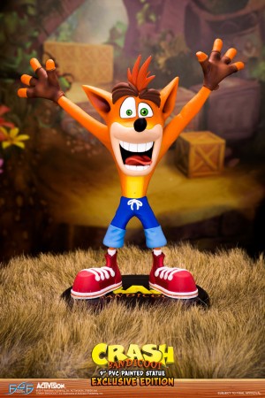 Crash Bandicoot PVC (Exclusive)