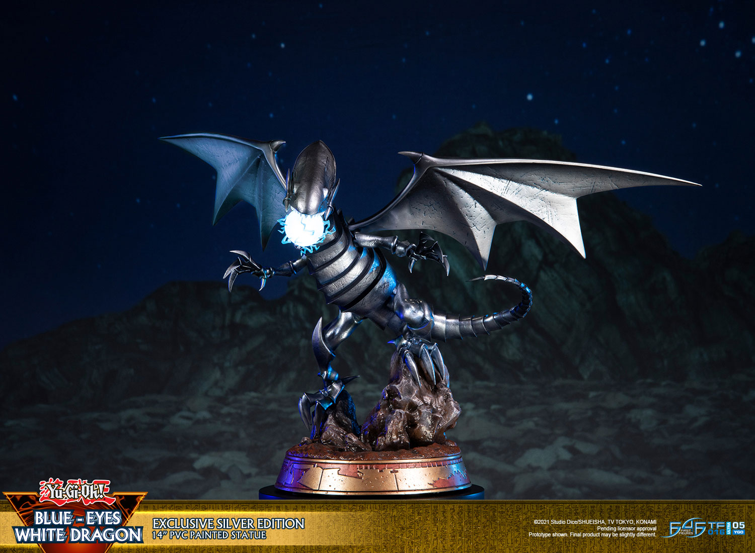 Blue-Eyes White Dragon (Exclusive Silver Edition)