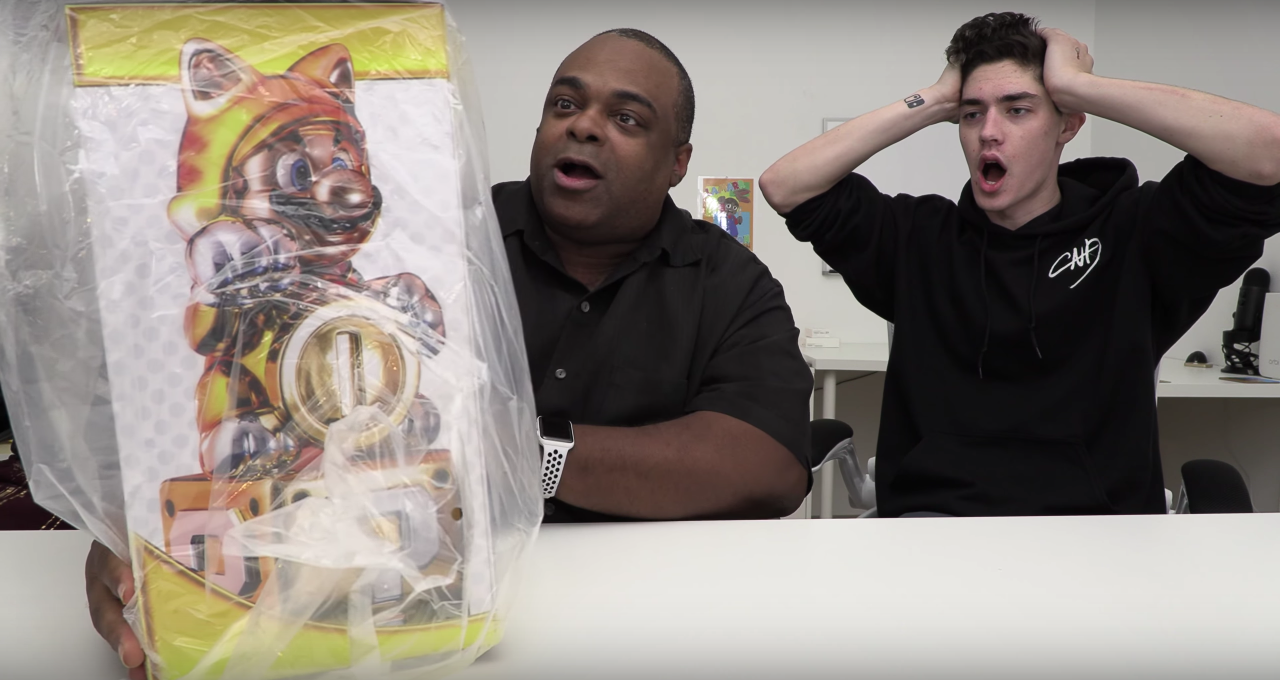 Lamarr Wilson's Lucky Cat Mario Unboxing